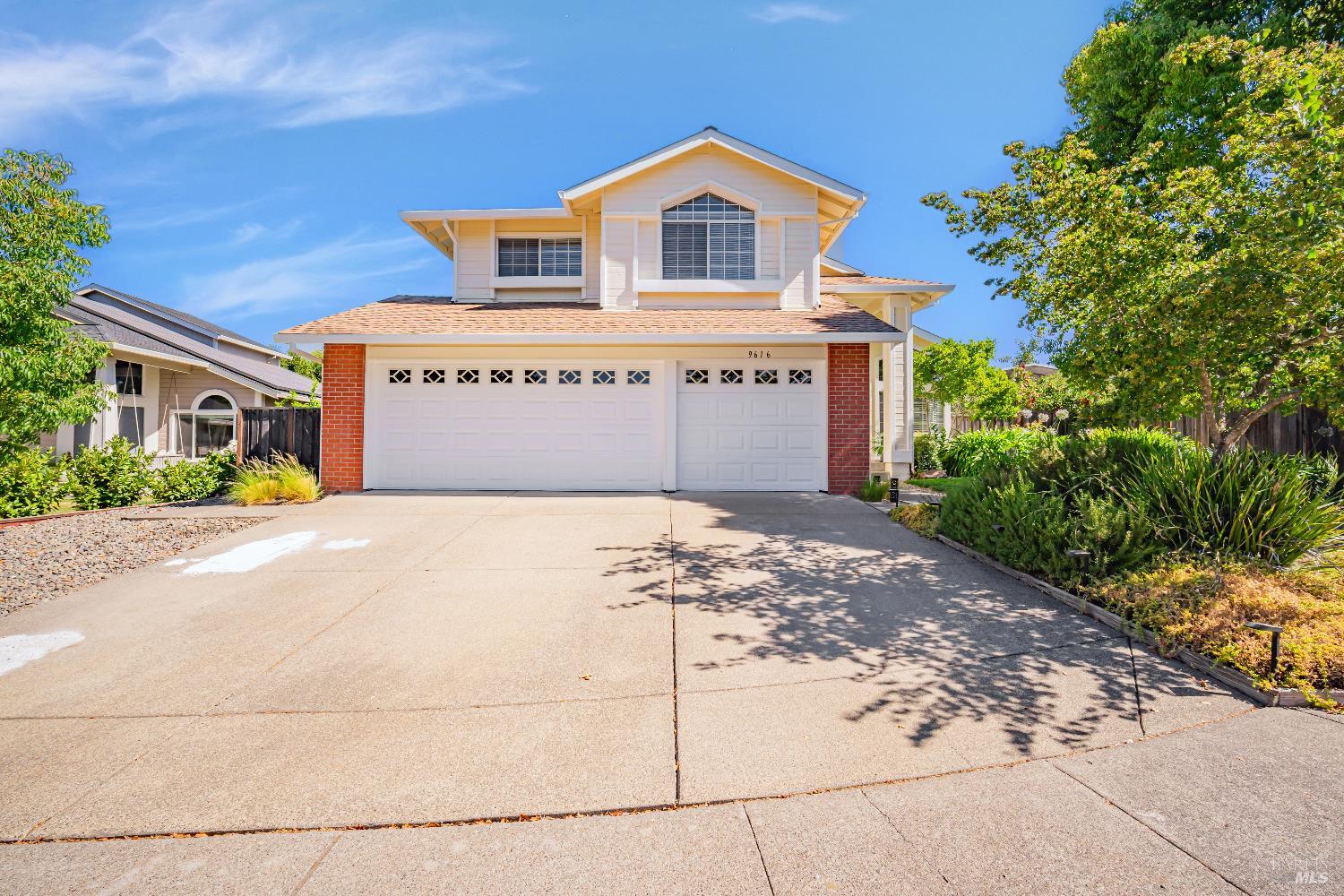 Windsor, California, 95492, United States, 3 Bedrooms Bedrooms, ,3 BathroomsBathrooms,Residential,For Sale,1925439