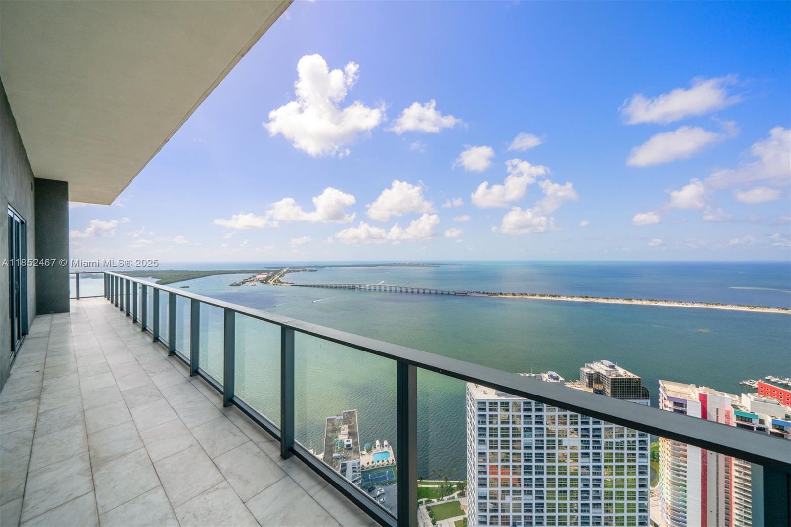 Miami, Florida, 33131, United States, 3 Bedrooms Bedrooms, ,4 BathroomsBathrooms,Residential,For Sale,1908751