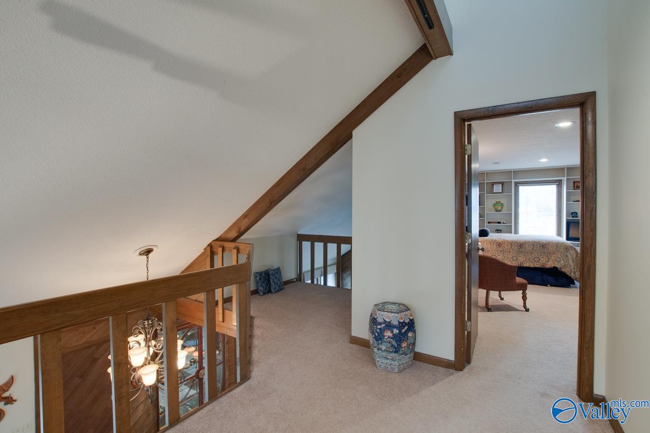 Huntsville, Alabama, 35802, United States, 4 Bedrooms Bedrooms, ,3 BathroomsBathrooms,Residential,For Sale,1996738