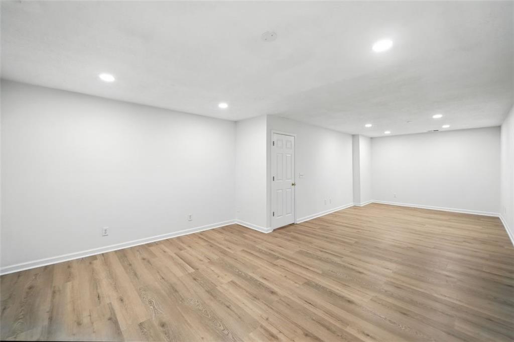 Cumming, Georgia, 30040, United States, 4 Bedrooms Bedrooms, ,3 BathroomsBathrooms,Residential,For Sale,1925510