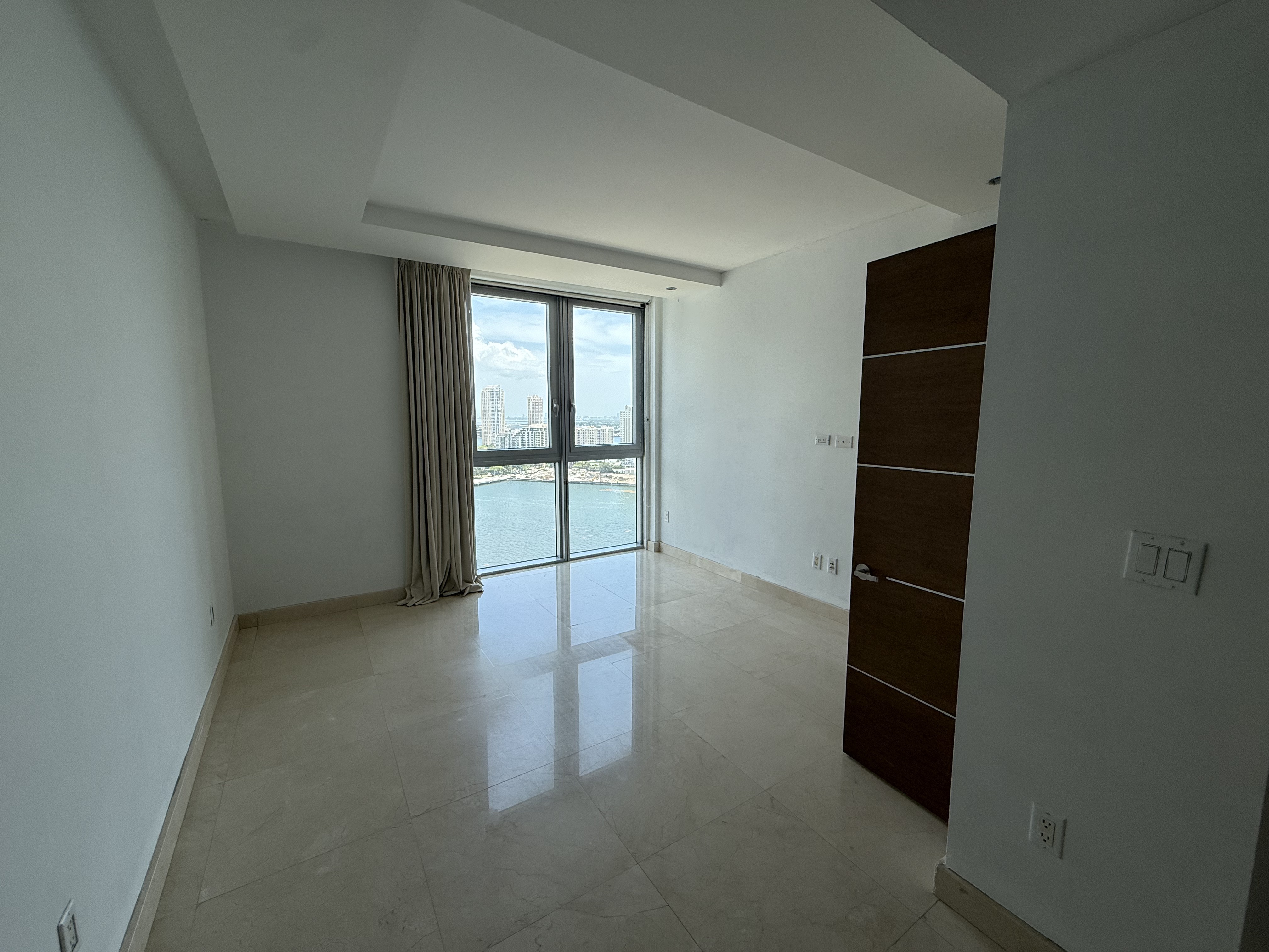  1331 Brickell Bay Drive, Miami, FL 33131 - 物件實景