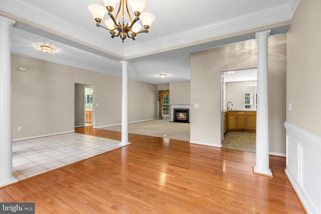 Fredericksburg, Virginia, 22401, United States, 5 Bedrooms Bedrooms, ,3 BathroomsBathrooms,Residential,For Sale,1920807