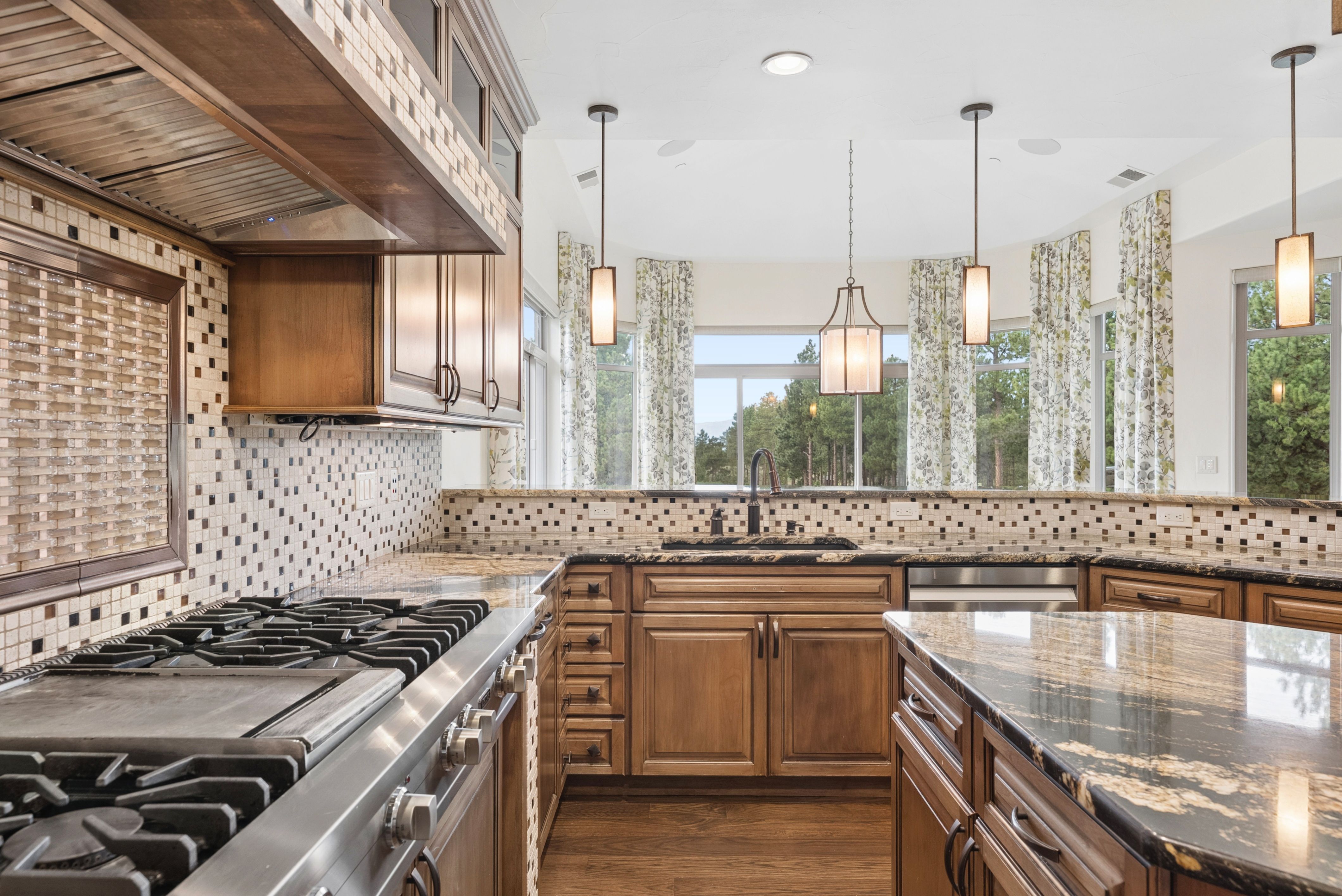  Stunning Cathedral Pines luxury rancher - 物件實景