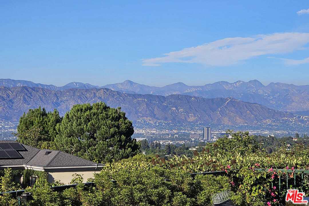 Beverly Hills, California, 90210, United States, 4 Bedrooms Bedrooms, ,5 BathroomsBathrooms,Residential,For Sale,1919871