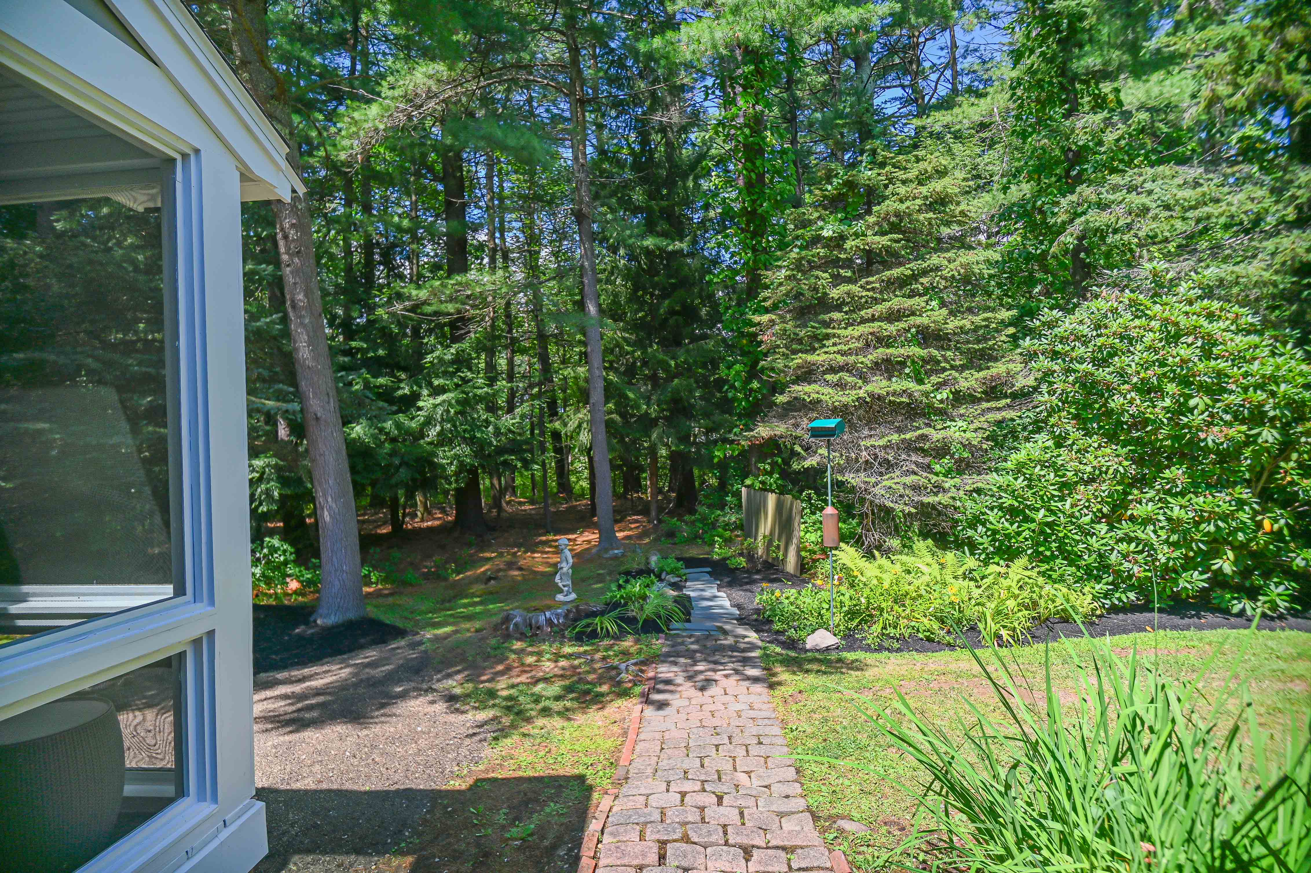York, Maine, 03909, United States, 3 Bedrooms Bedrooms, ,3 BathroomsBathrooms,Residential,For Sale,1912030