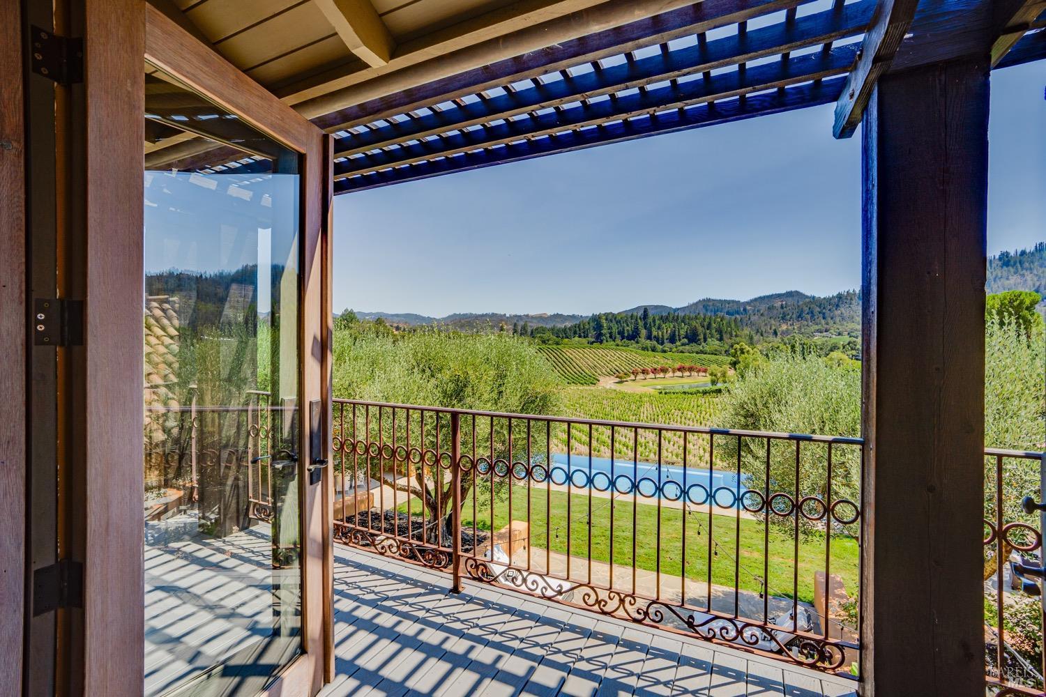 Calistoga, California, 94515, United States, 8 Bedrooms Bedrooms, ,10 BathroomsBathrooms,Residential,For Sale,1896819