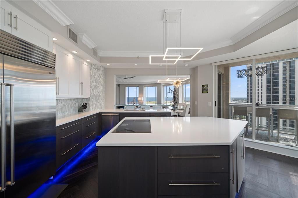 100 Beach Drive NE Unit 1900, St Petersburg, Florida, 33701, United States, 4 Bedrooms Bedrooms, ,6 BathroomsBathrooms,Residential,For Sale,100 Beach Drive NE Unit 1900,1618672