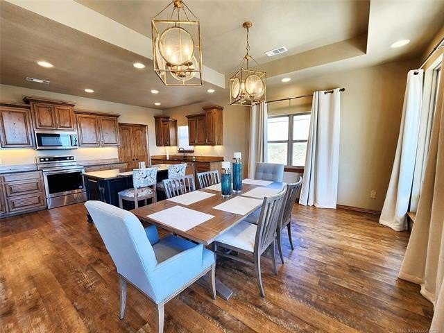 Park Hill, Oklahoma, 74451, United States, 4 Bedrooms Bedrooms, ,4 BathroomsBathrooms,Residential,For Sale,1973954