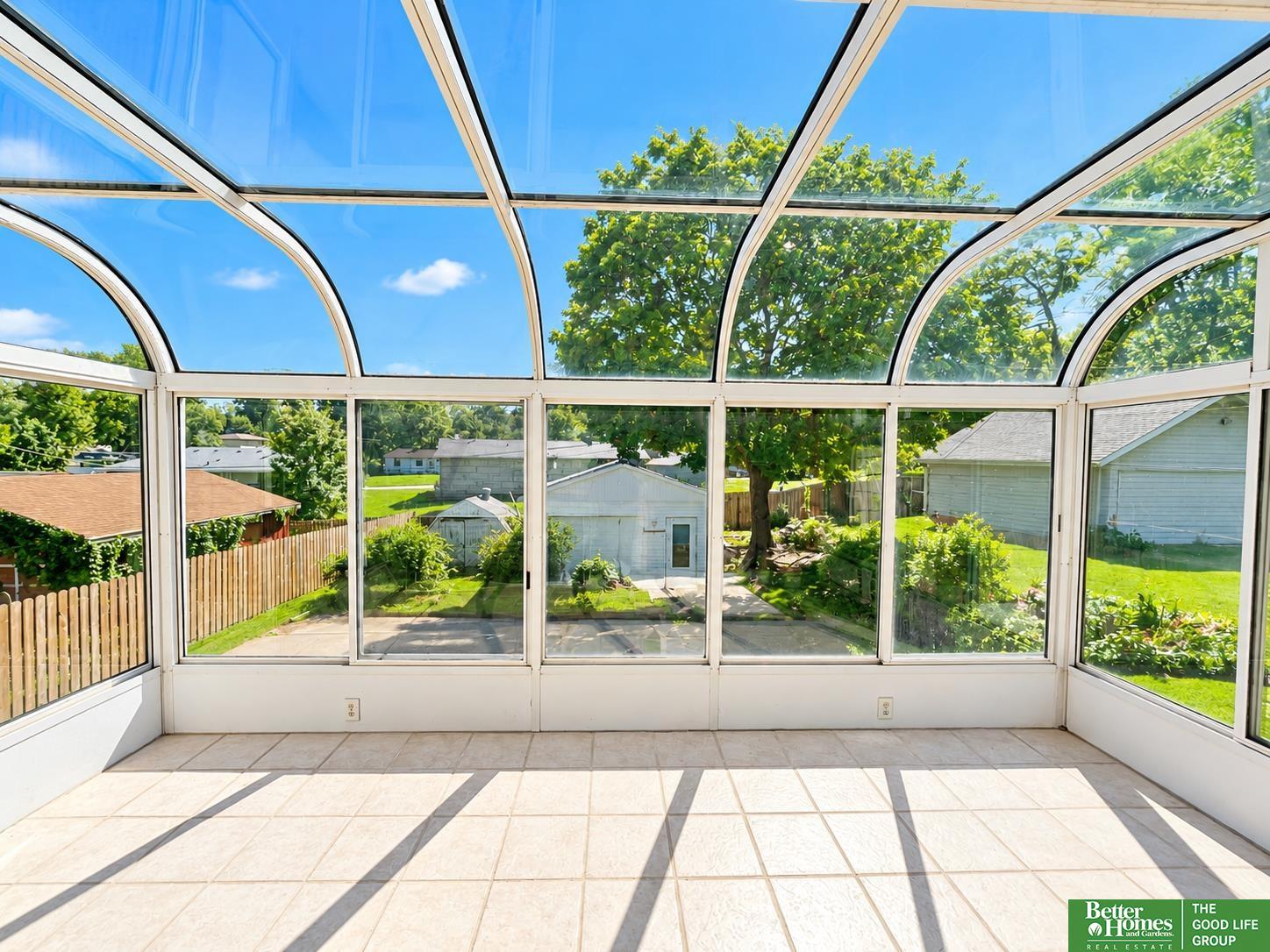 Nicholas St, Omaha, NE 68114 #1