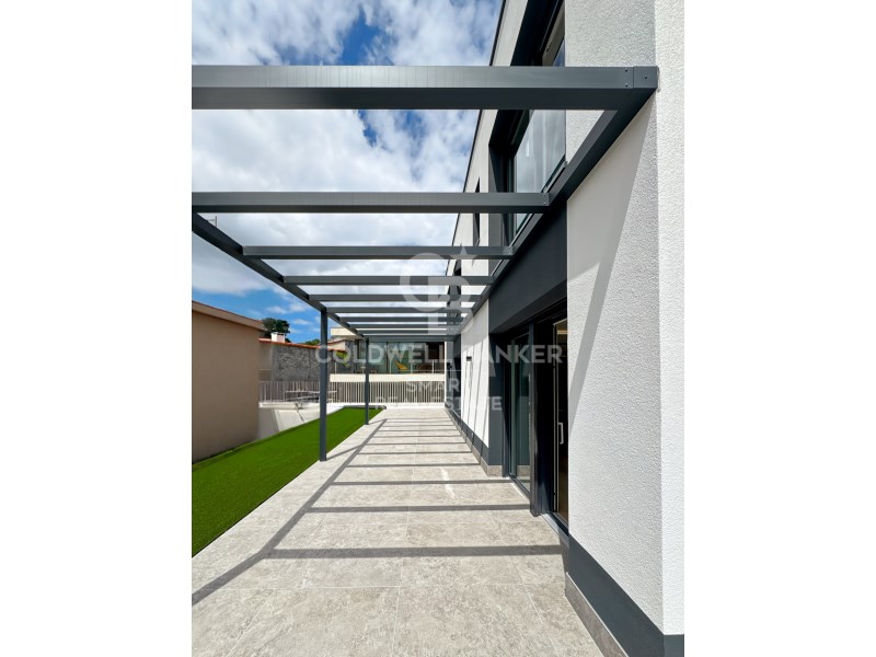 Rua Dulzaina A Coru?a, Oleiros, Oleiros A Coru?a, Oleiros, Galicia, ES, 4 Bedrooms Bedrooms, ,3 BathroomsBathrooms,Residential,For Sale,Rua Dulzaina A Coru?a, Oleiros, Oleiros A Coru?a,1487464