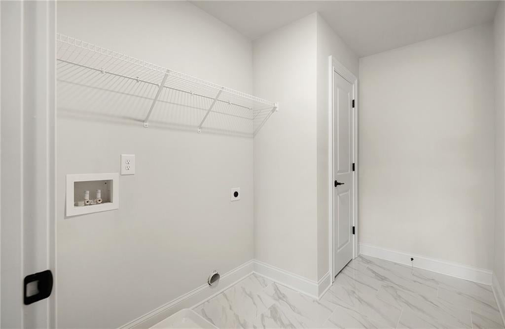 Adairsville, Georgia, 30103, United States, 4 Bedrooms Bedrooms, ,3 BathroomsBathrooms,Residential,For Sale,1976027