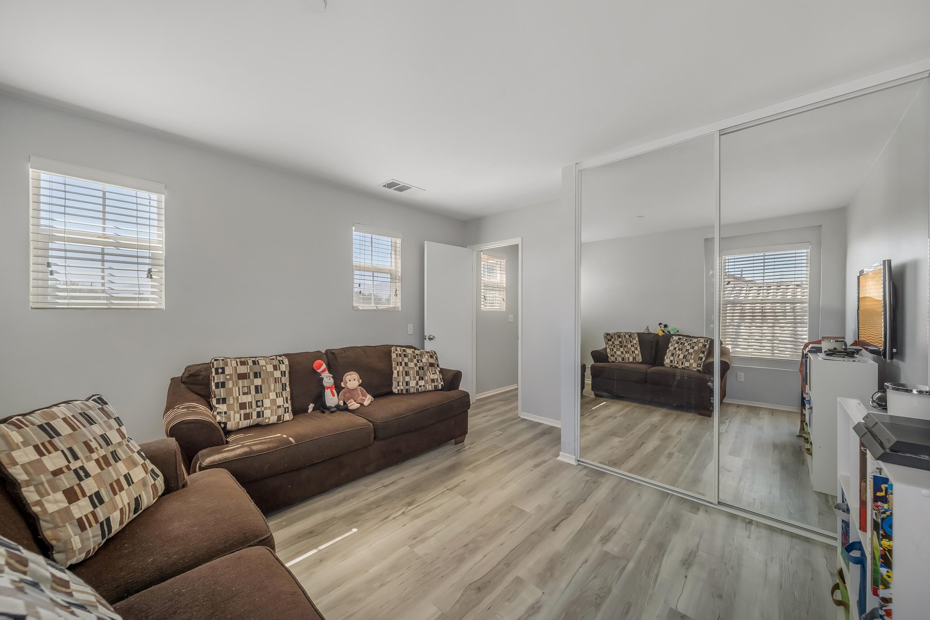 Coachella, California, 92236, United States, 5 Bedrooms Bedrooms, ,3 BathroomsBathrooms,Residential,For Sale,2009359