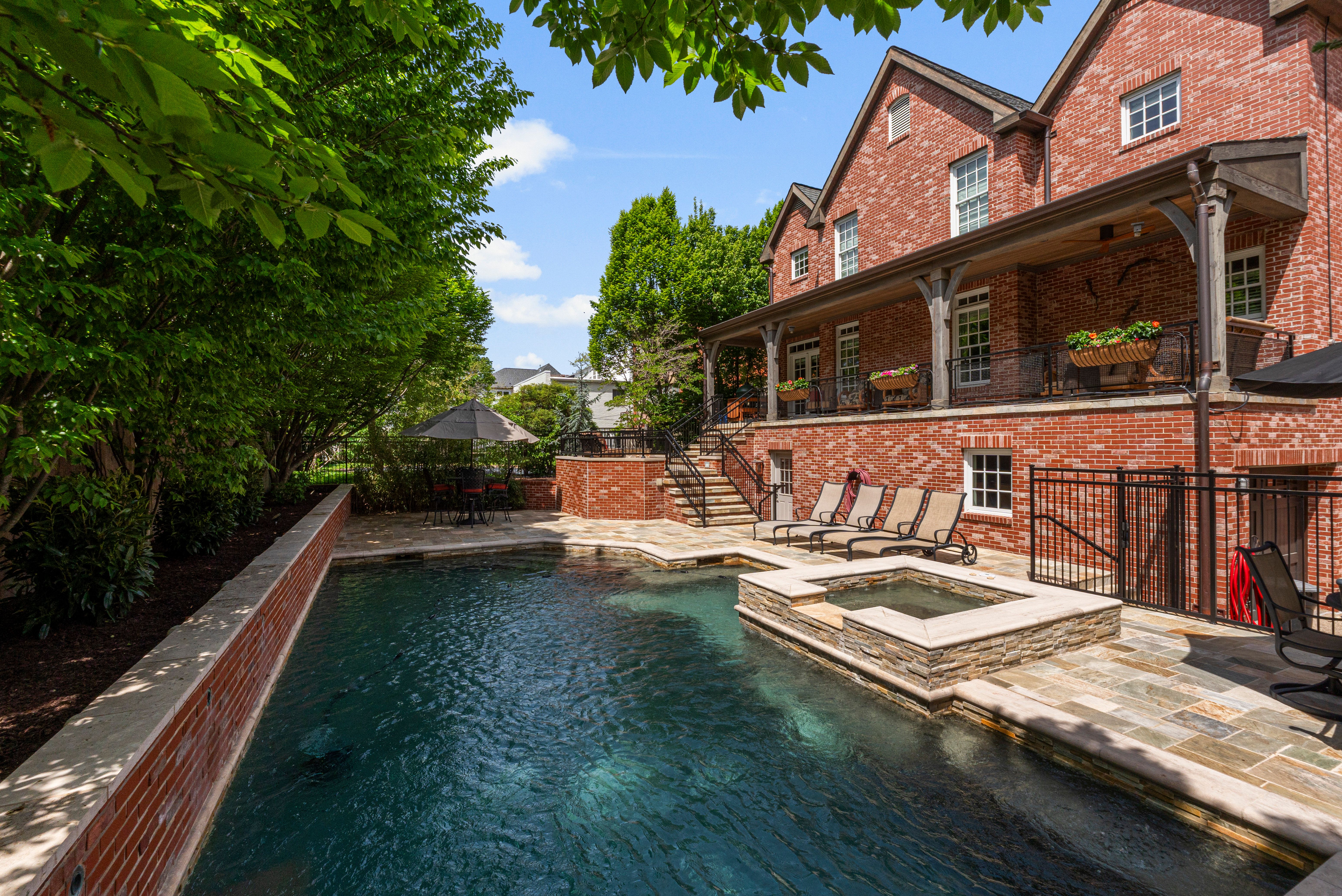  A Bespoke Clayton Gardens Residence - 物件實景