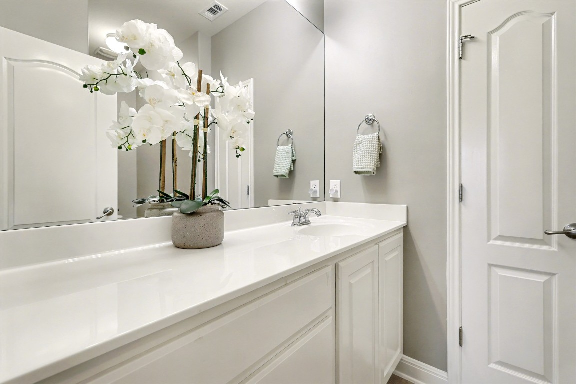 Austin, Texas, 78717, United States, 5 Bedrooms Bedrooms, ,6 BathroomsBathrooms,Residential,For Sale,1989051