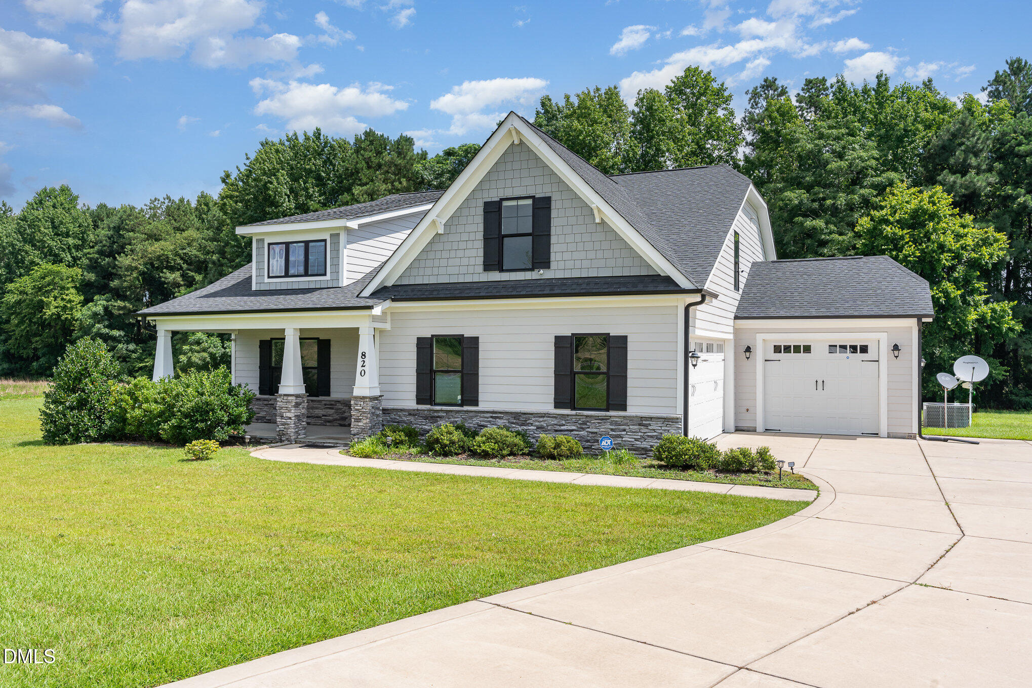 Fuquay Varina, North Carolina, 27526, United States, 4 Bedrooms Bedrooms, ,3 BathroomsBathrooms,Residential,For Sale,1987418