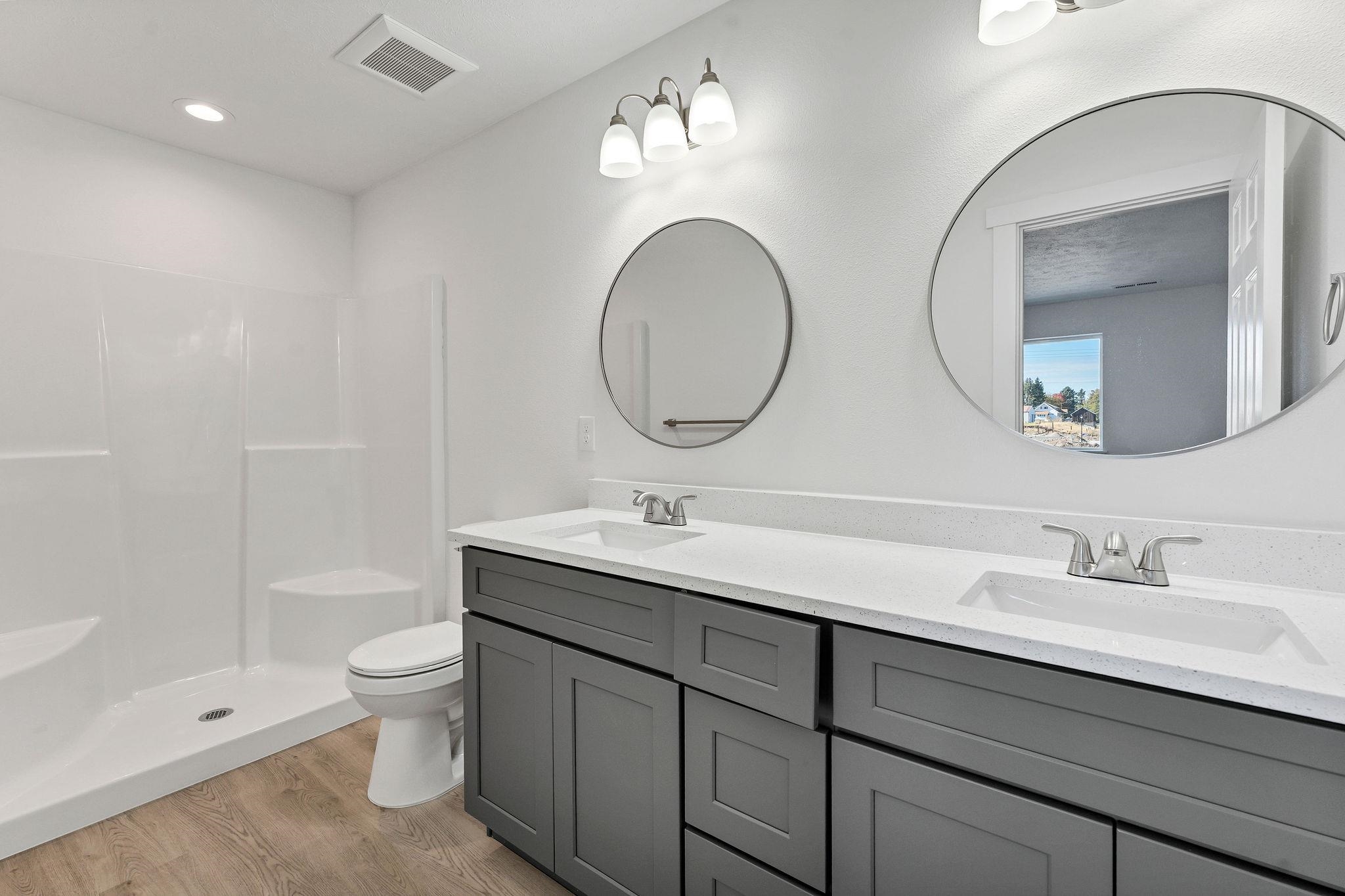 Spokane, Washington, 99212, United States, 3 Bedrooms Bedrooms, ,6 BathroomsBathrooms,Residential,For Sale,1986291