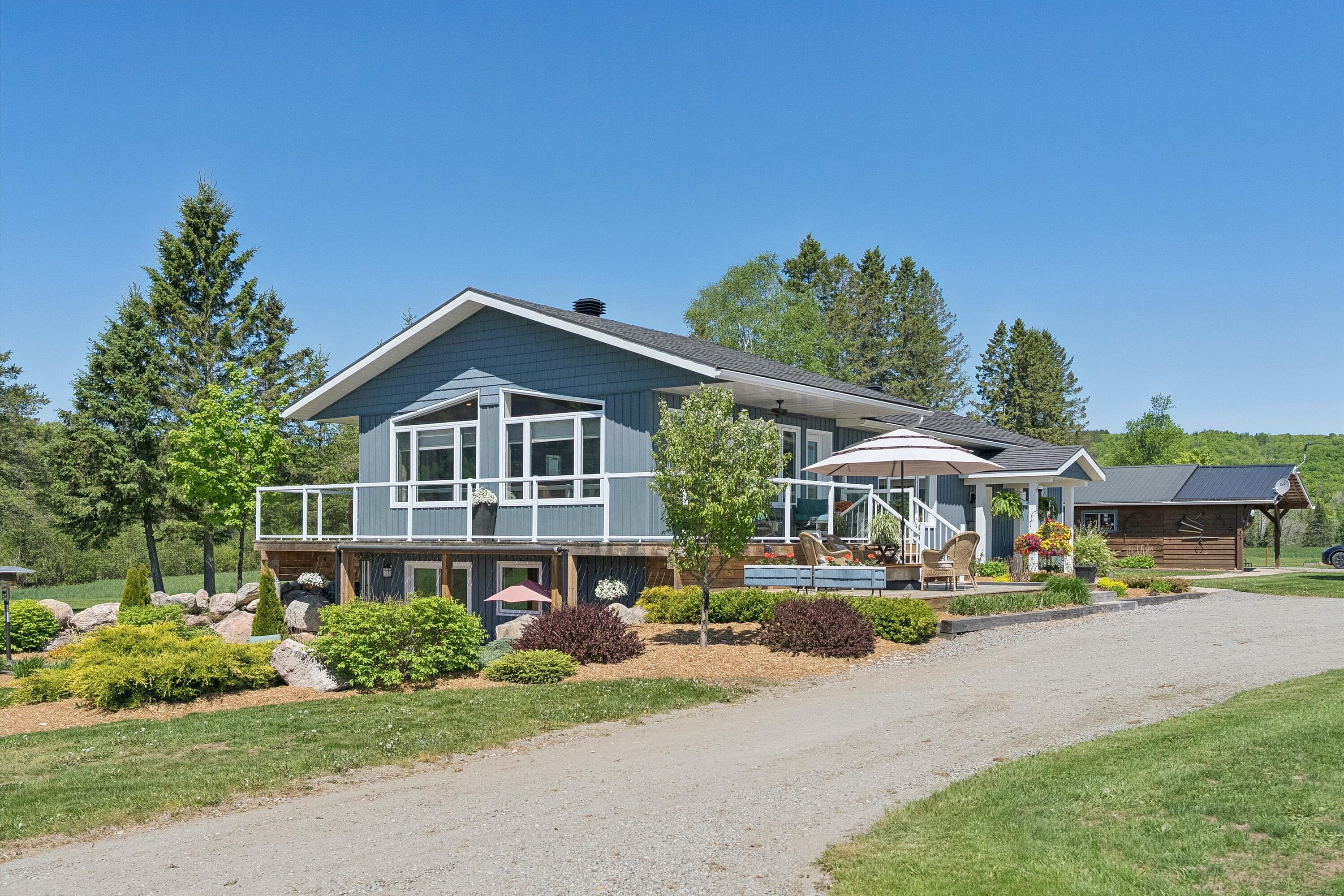  Luxury Lakefront Estate - 物件實景