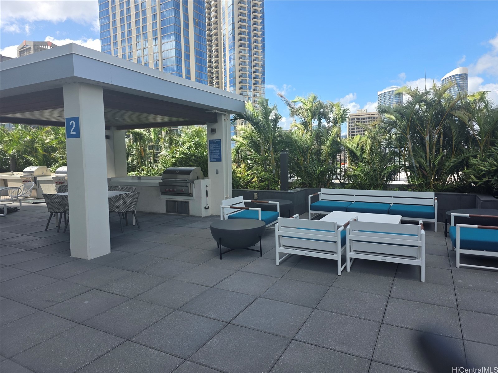 Honolulu, Hawaii, 96814, United States, 2 Bedrooms Bedrooms, ,2 BathroomsBathrooms,Residential,For Sale,1987813