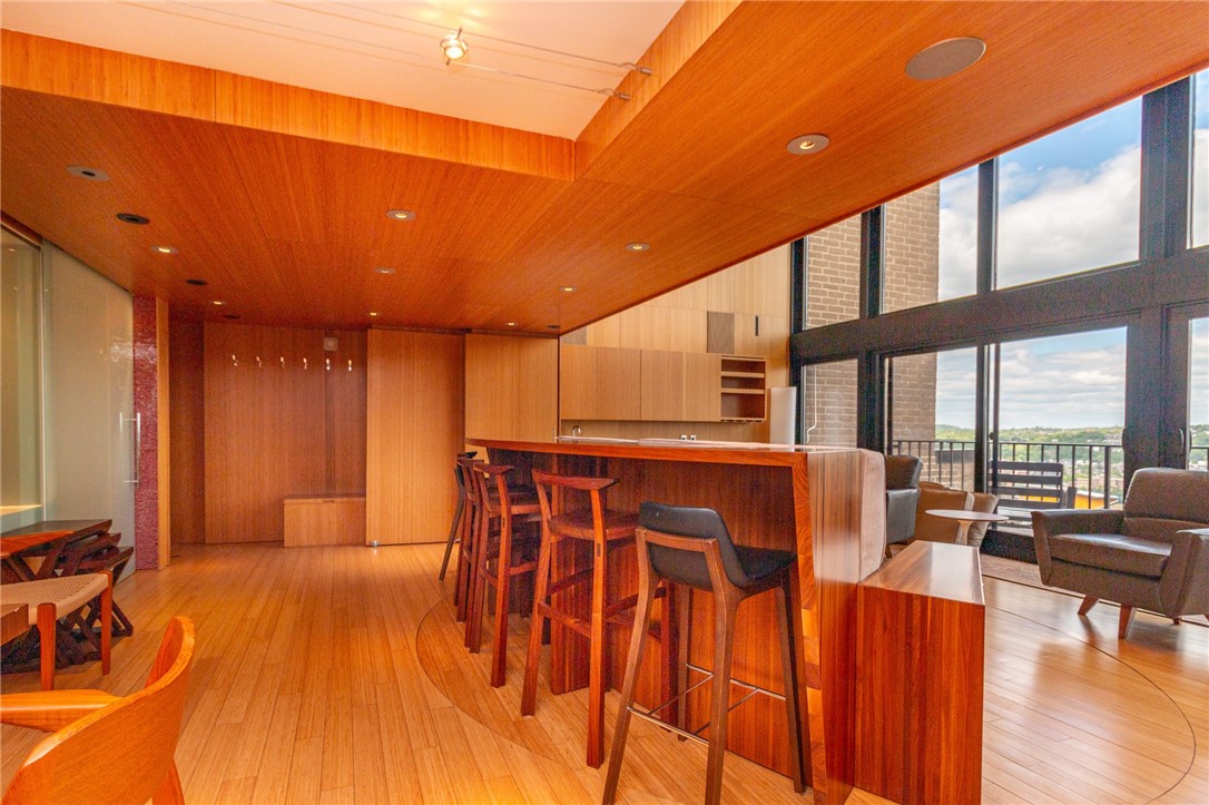 Pittsburgh, Pennsylvania, 15211, United States, 1 Bedroom Bedrooms, ,2 BathroomsBathrooms,Residential,For Sale,1981120