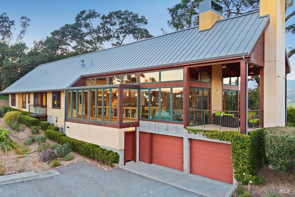 Healdsburg, California, 95448, United States, 3 Bedrooms Bedrooms, ,4 BathroomsBathrooms,Residential,For Sale,1866142