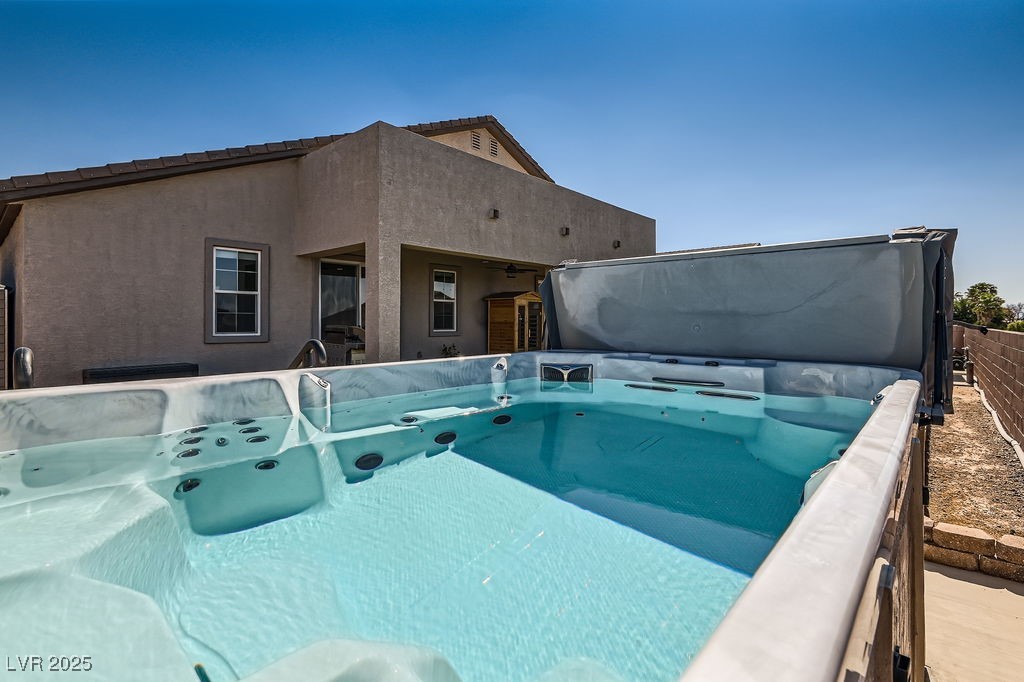 Henderson, Nevada, 89015, United States, 6 Bedrooms Bedrooms, ,1 BathroomBathrooms,Residential,For Sale,1986508
