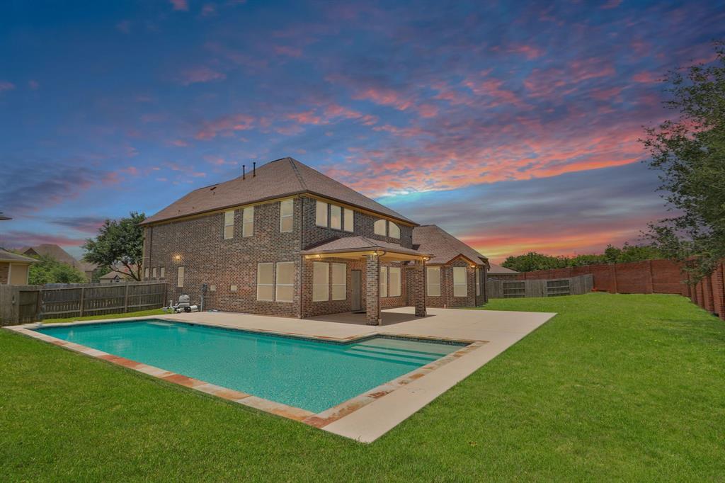 Sugar Land, Texas, 77479, United States, 5 Bedrooms Bedrooms, ,5 BathroomsBathrooms,Residential,For Sale,1982894