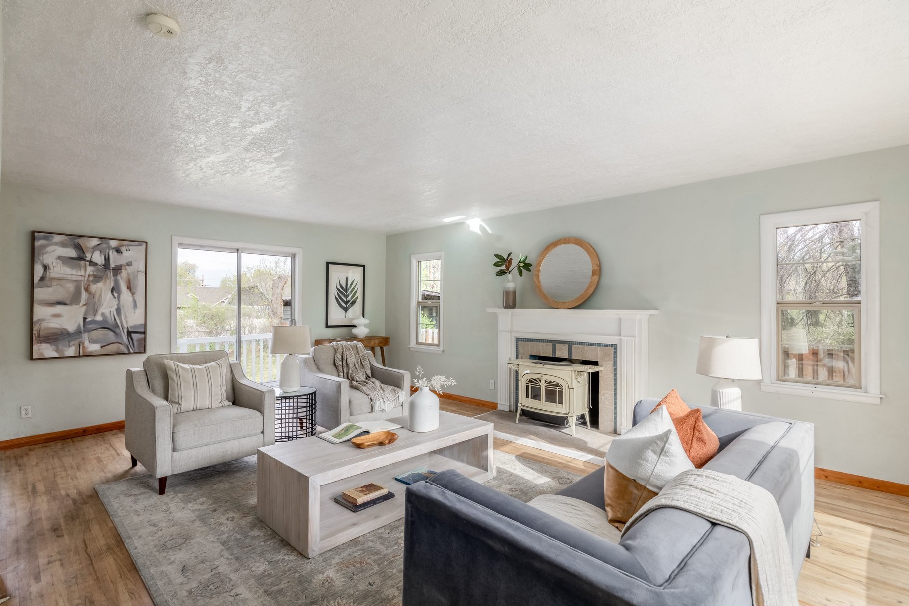  Spacious Property Down a Private Lane - 物件實景