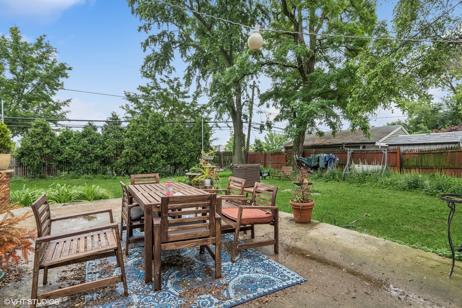 Glenview, Illinois, 60025, United States, 3 Bedrooms Bedrooms, ,2 BathroomsBathrooms,Residential,For Sale,1876560