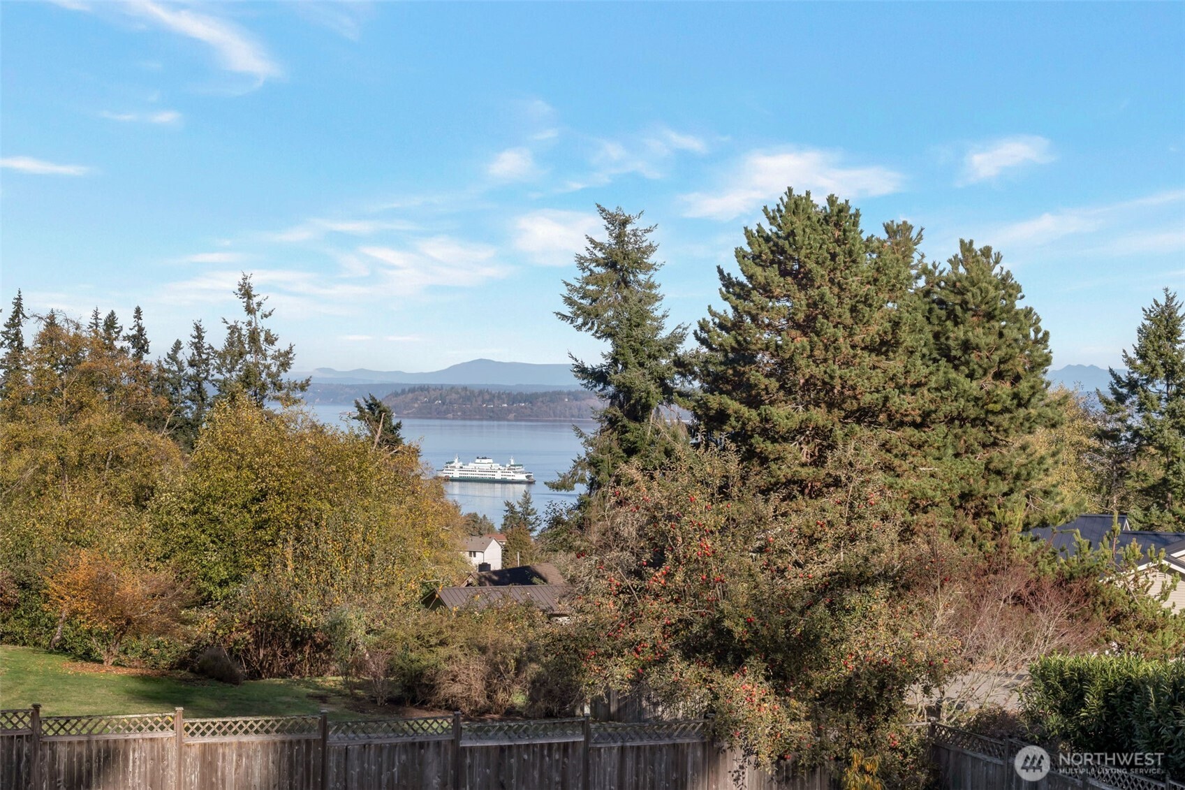 Clinton, Washington, 98236, United States, 4 Bedrooms Bedrooms, ,3 BathroomsBathrooms,Residential,For Sale,1990497