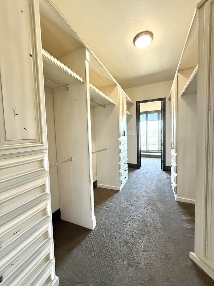 Carlsbad, New Mexico, 88220, United States, 4 Bedrooms Bedrooms, ,6 BathroomsBathrooms,Residential,For Sale,1974885