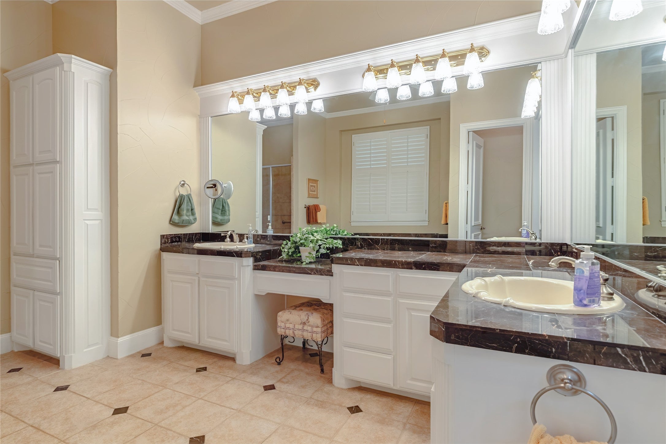 Southlake, Texas, 76092, United States, 3 Bedrooms Bedrooms, ,3 BathroomsBathrooms,Residential,For Sale,1841615