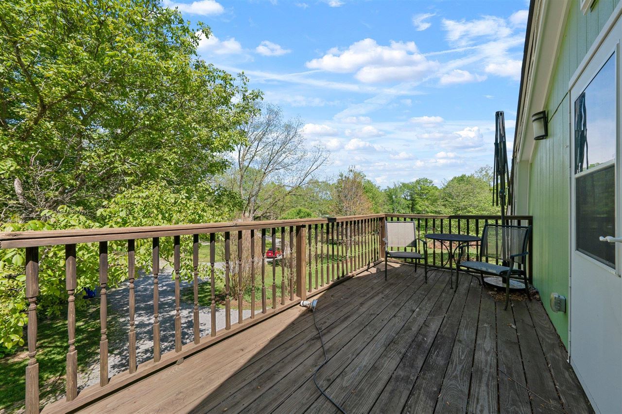 Bowling Green, Kentucky, 42103, United States, 4 Bedrooms Bedrooms, ,5 BathroomsBathrooms,Residential,For Sale,1991633