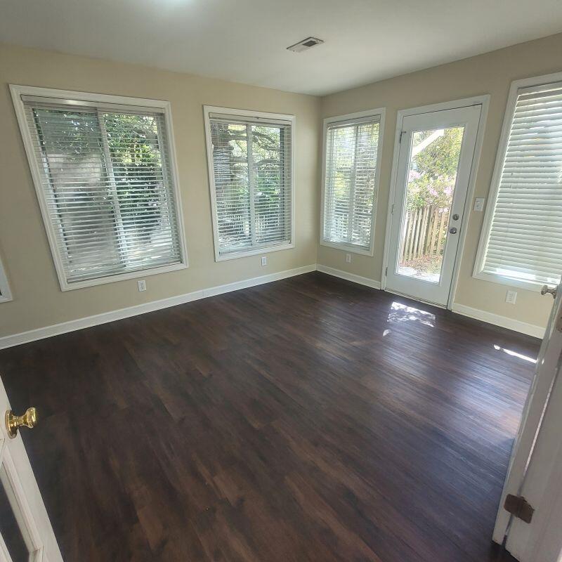 Mount Pleasant, South Carolina, 29464, United States, 3 Bedrooms Bedrooms, ,4 BathroomsBathrooms,Residential,For Sale,1840079