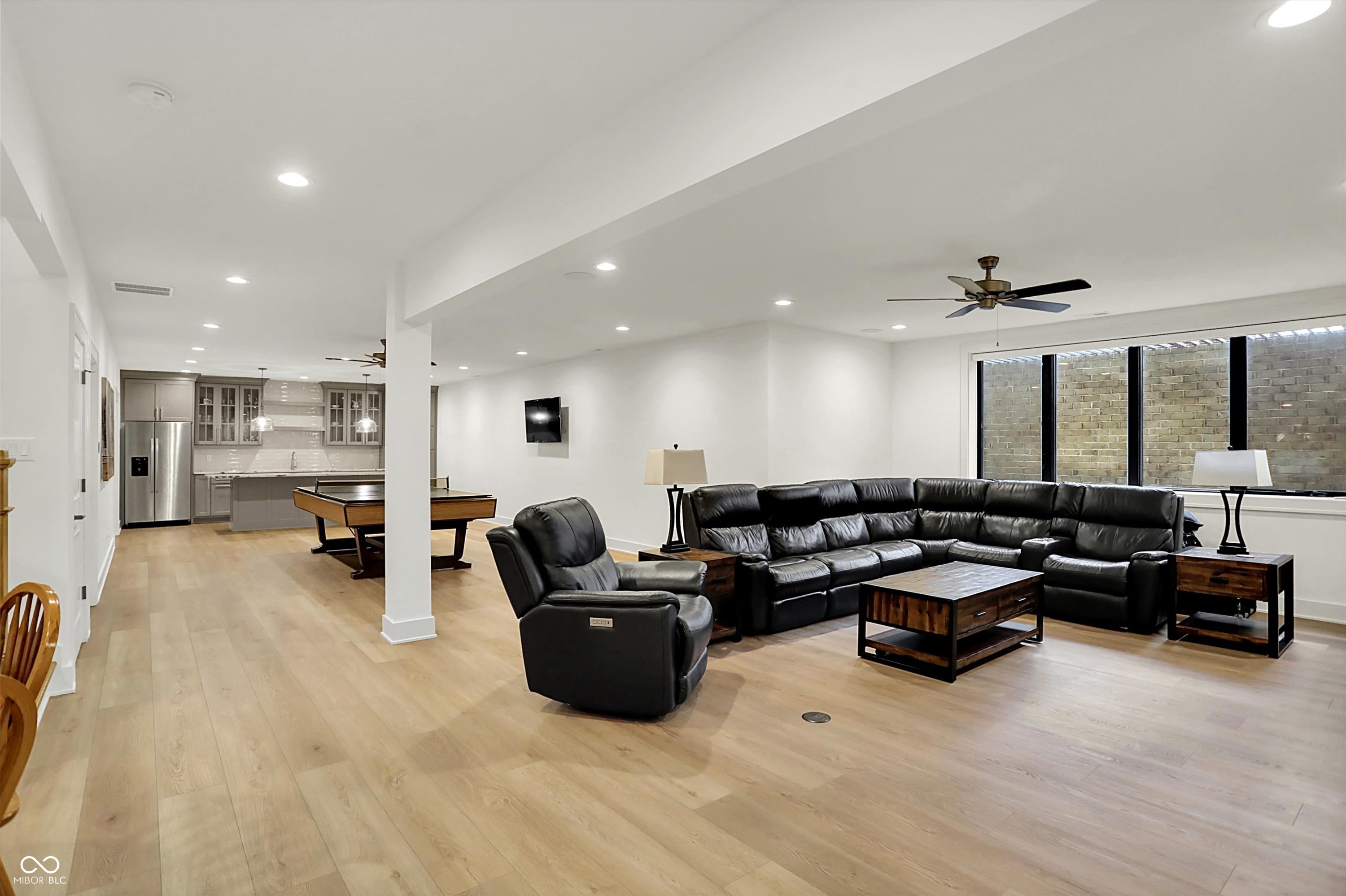 Bargersville, Indiana, 46106, United States, 5 Bedrooms Bedrooms, ,6 BathroomsBathrooms,Residential,For Sale,1983672