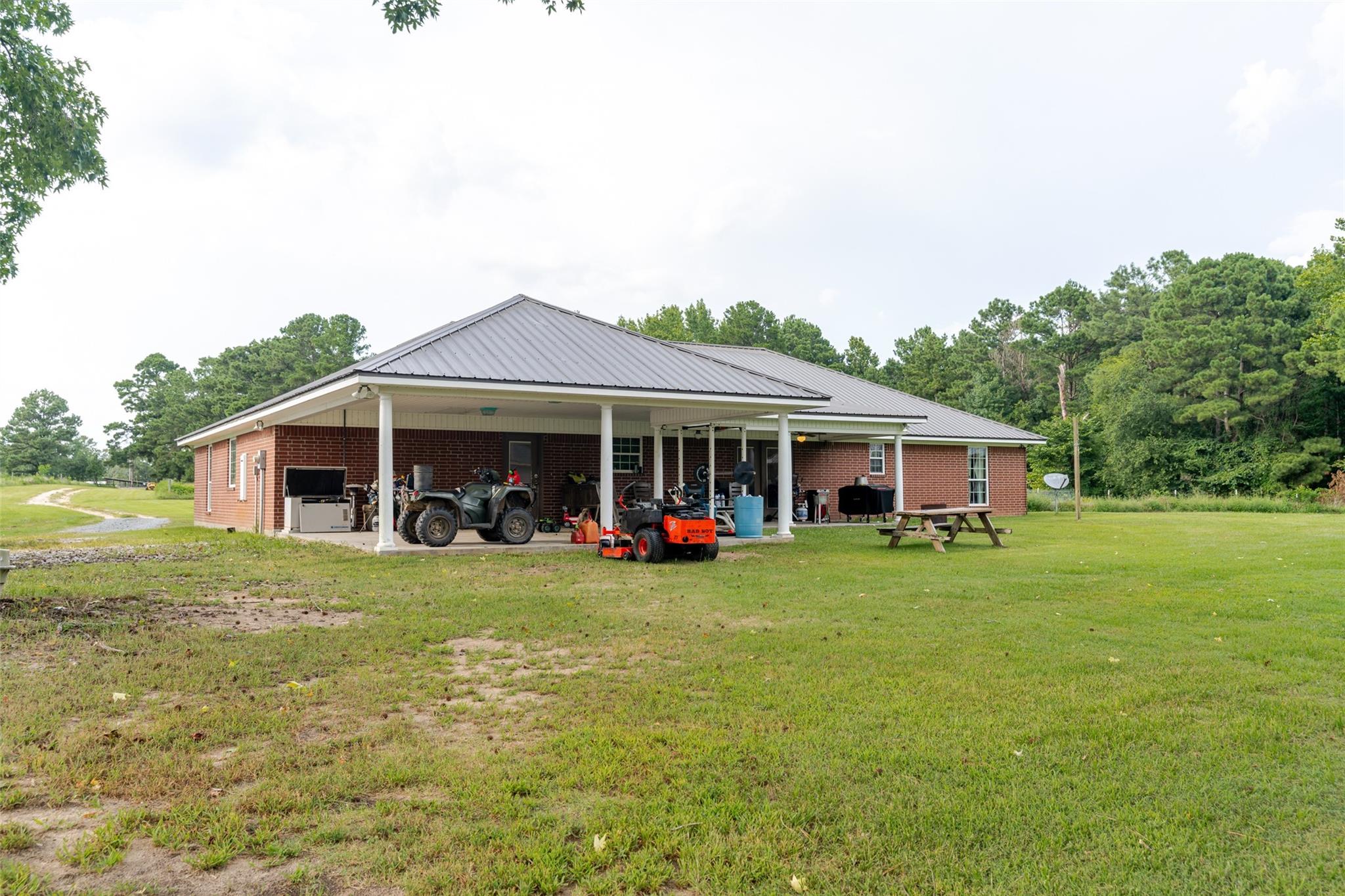 Annona, Texas, 75550, United States, 4 Bedrooms Bedrooms, ,2 BathroomsBathrooms,Residential,For Sale,1921529