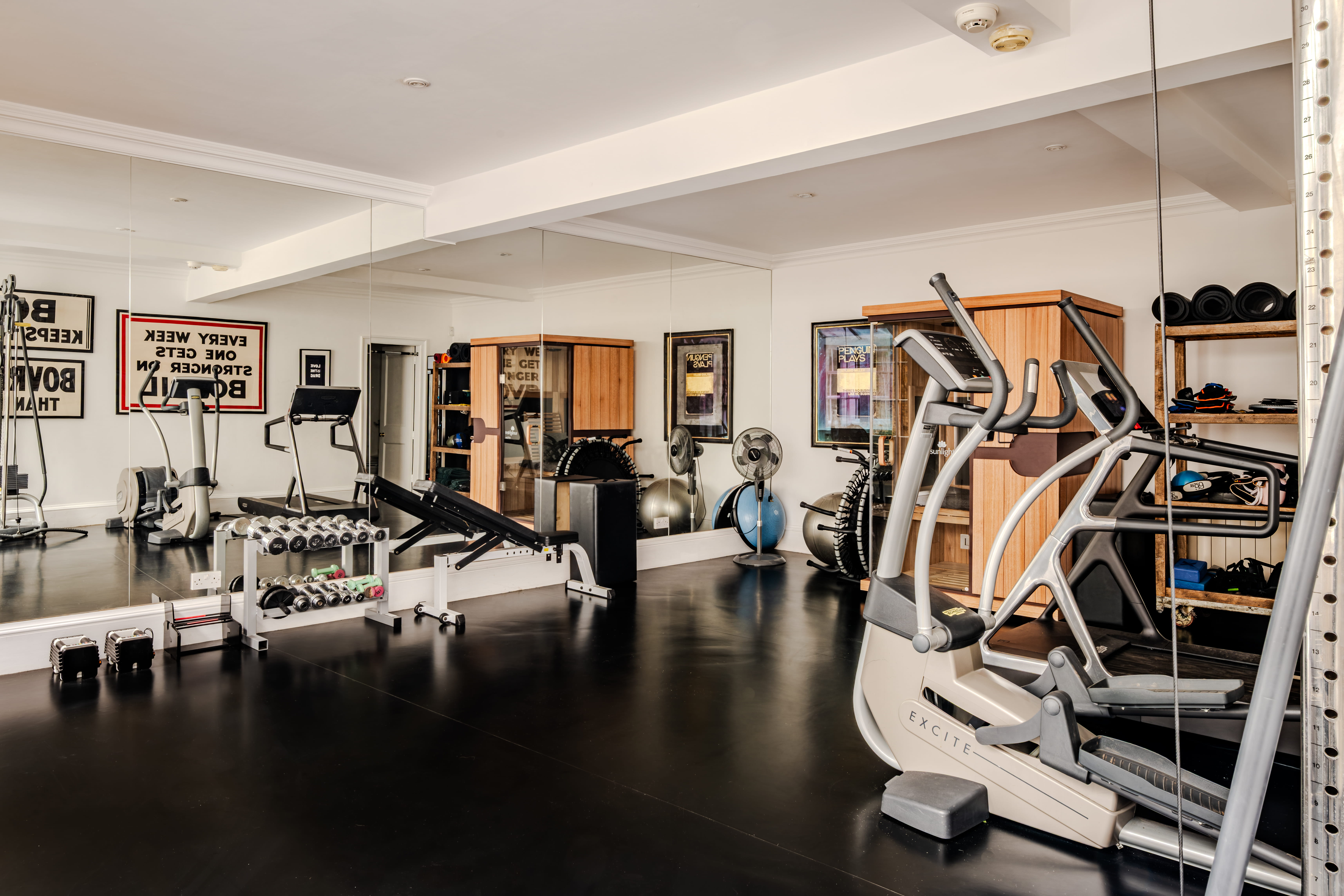  A Remarkable Artist’s Studio House in a Gated Compound in Fulham - 物件實景