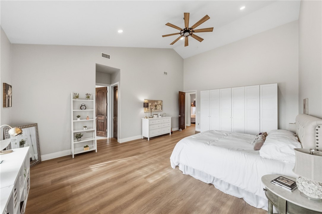 Temecula, California, 92592, United States, 5 Bedrooms Bedrooms, ,4 BathroomsBathrooms,Residential,For Sale,2021827