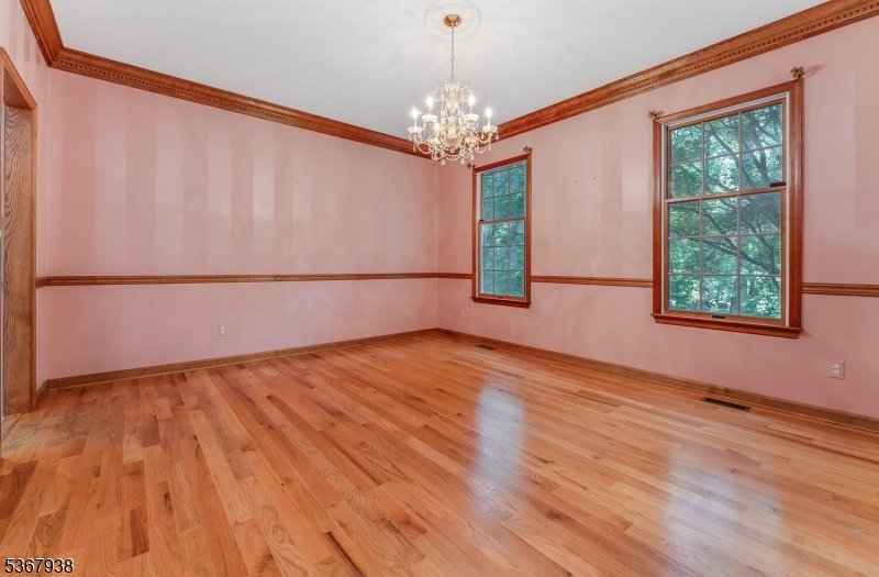 Raritan Twp., New Jersey, 08822, United States, 4 Bedrooms Bedrooms, ,3 BathroomsBathrooms,Residential,For Sale,1988299