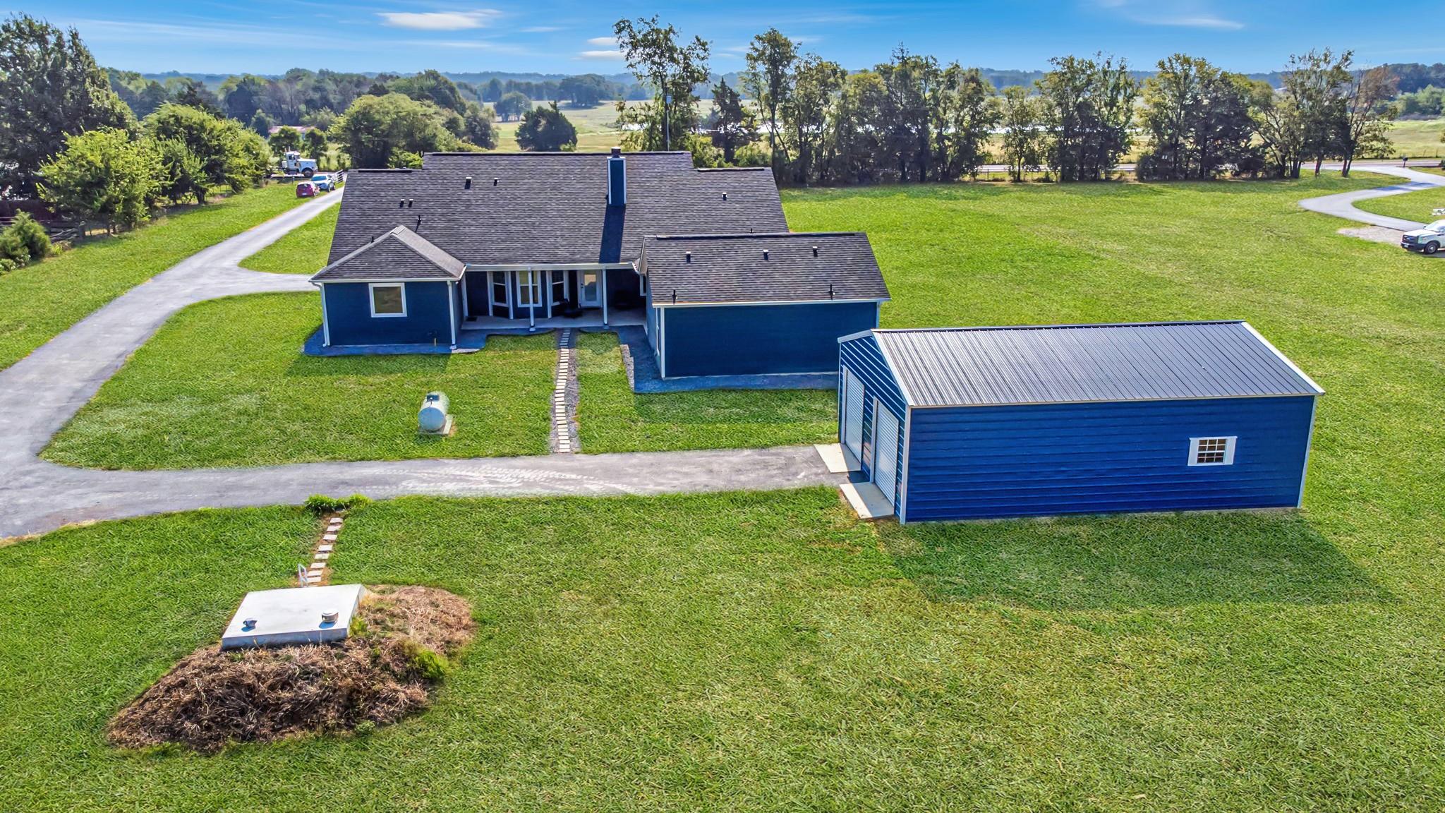 Wills Point, Texas, 75169, United States, 5 Bedrooms Bedrooms, ,5 BathroomsBathrooms,Residential,For Sale,2002529