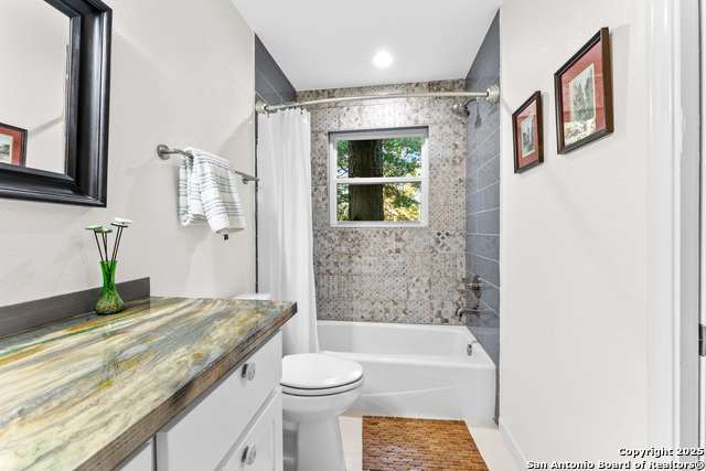 Seguin, Texas, 78155, United States, ,2 BathroomsBathrooms,Residential,For Sale,1983192