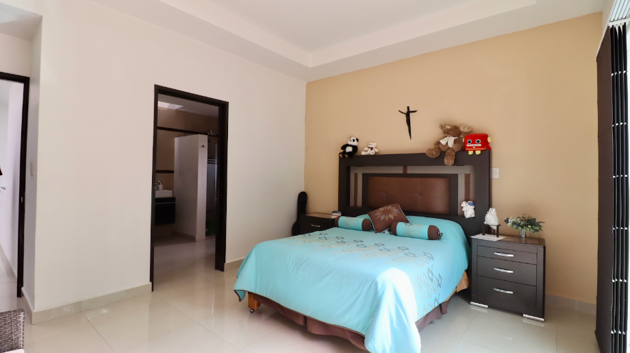 Morelia, Michoacán de Ocampo, 58350, Mexico, 4 Bedrooms Bedrooms, ,4 BathroomsBathrooms,Residential,For Sale,1998426