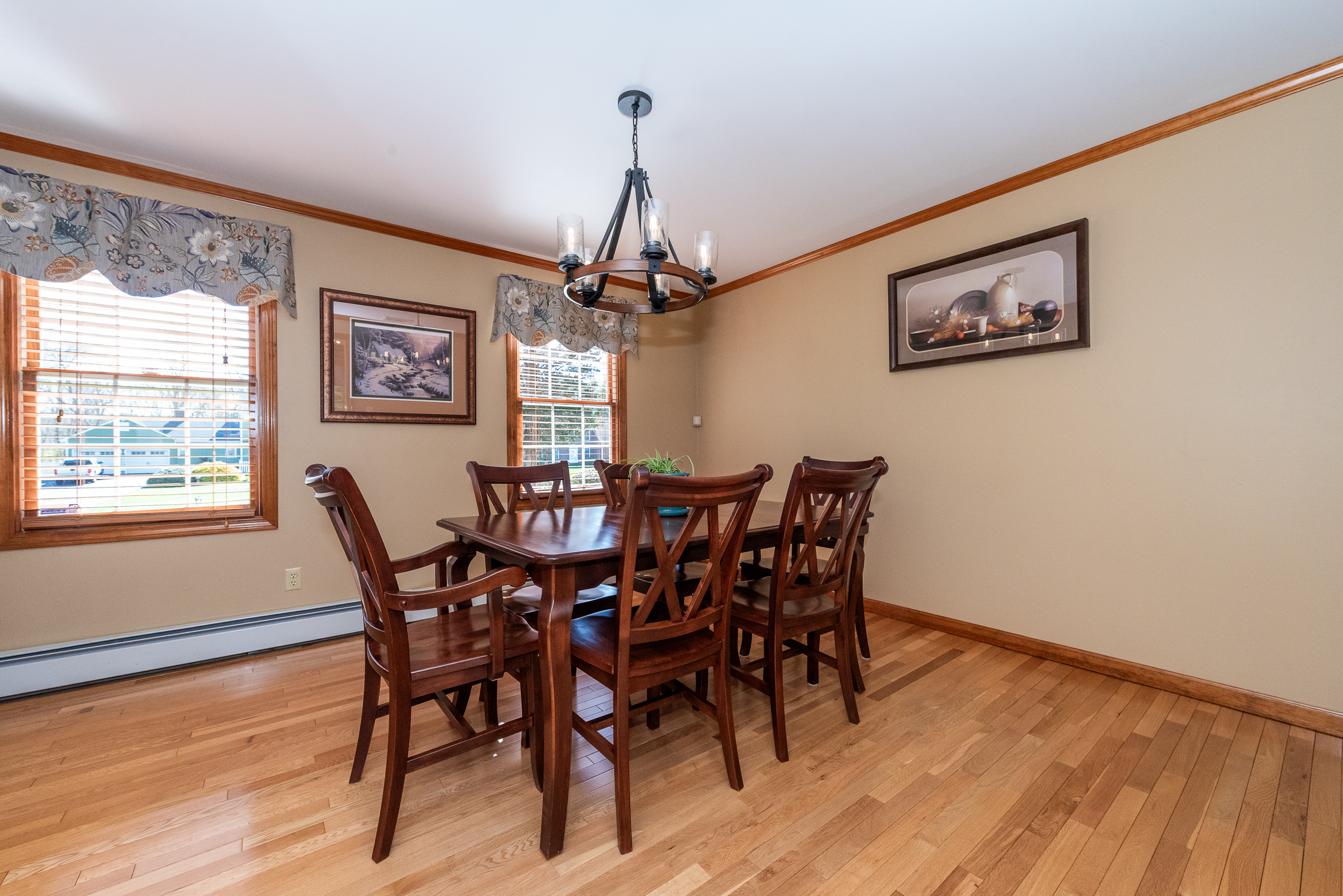  Beautifully Maintained Colonial Set on Over 2.5 Acres - 物件實景