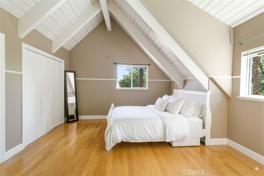 Lake Arrowhead, California, 92352, United States, 4 Bedrooms Bedrooms, ,3 BathroomsBathrooms,Residential,For Sale,2003033