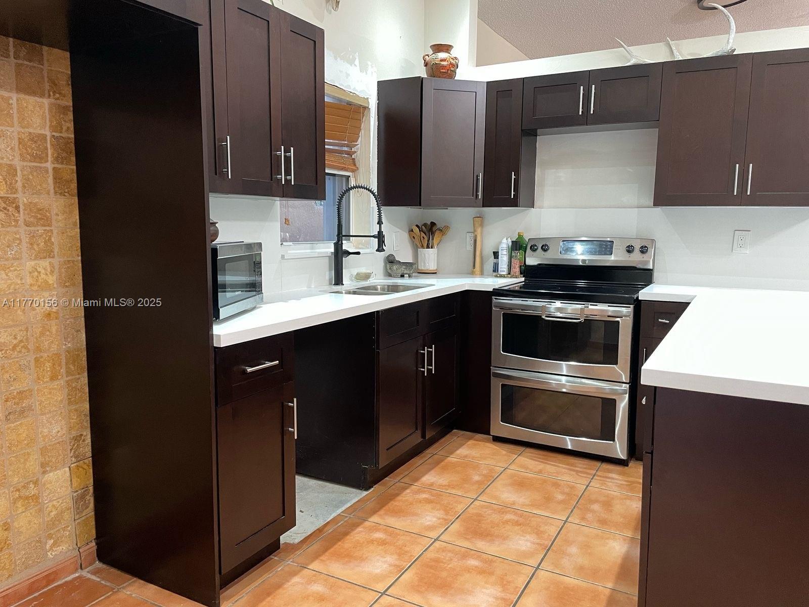 Homestead, Florida, 33032, United States, 4 Bedrooms Bedrooms, ,3 BathroomsBathrooms,Residential,For Sale,1746842