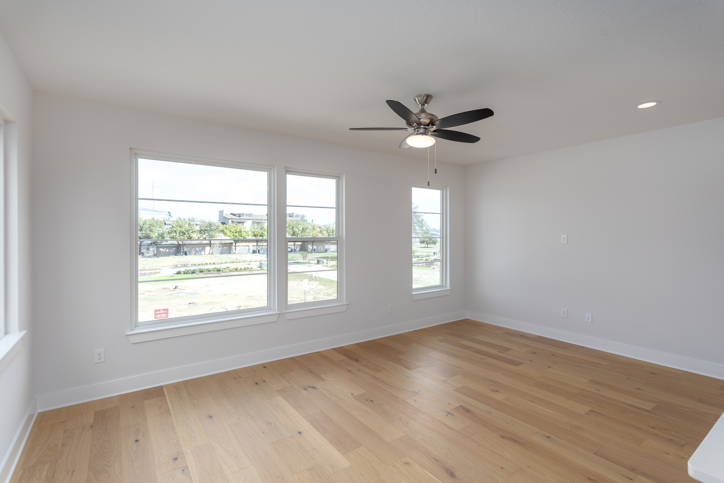  Upscale Living in the Heart of Lavaca - 物件實景