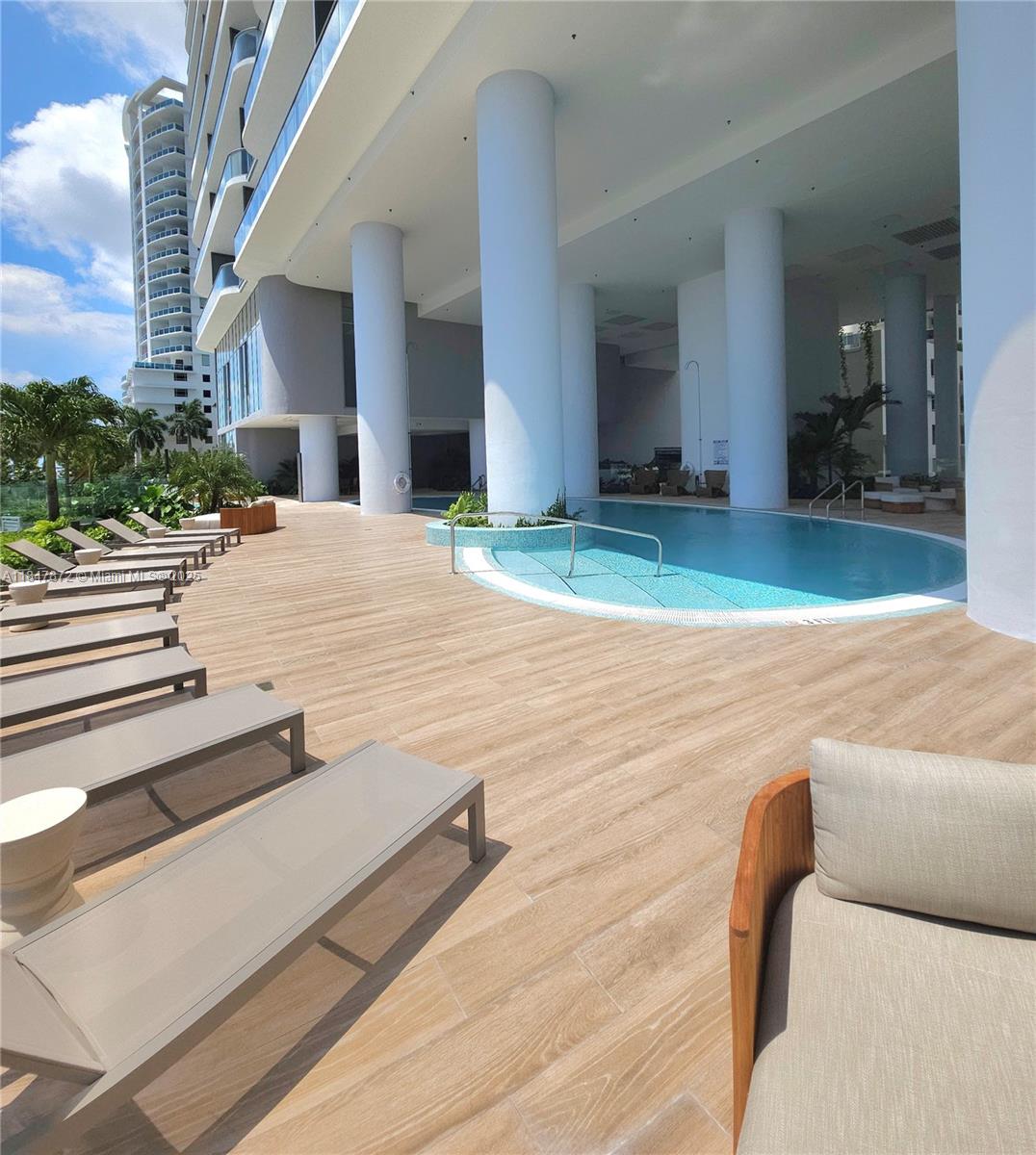Miami, Florida, 33137, United States, 2 Bedrooms Bedrooms, ,3 BathroomsBathrooms,Residential,For Sale,1903602