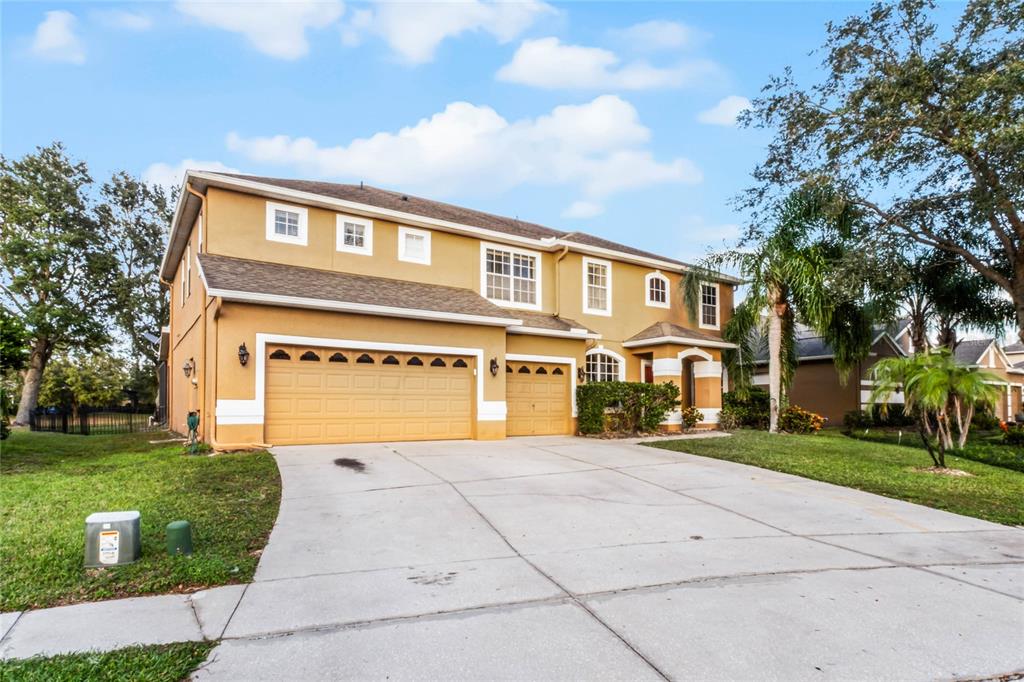 Oviedo, Florida, 32765, United States, 6 Bedrooms Bedrooms, ,5 BathroomsBathrooms,Residential,For Sale,1857503