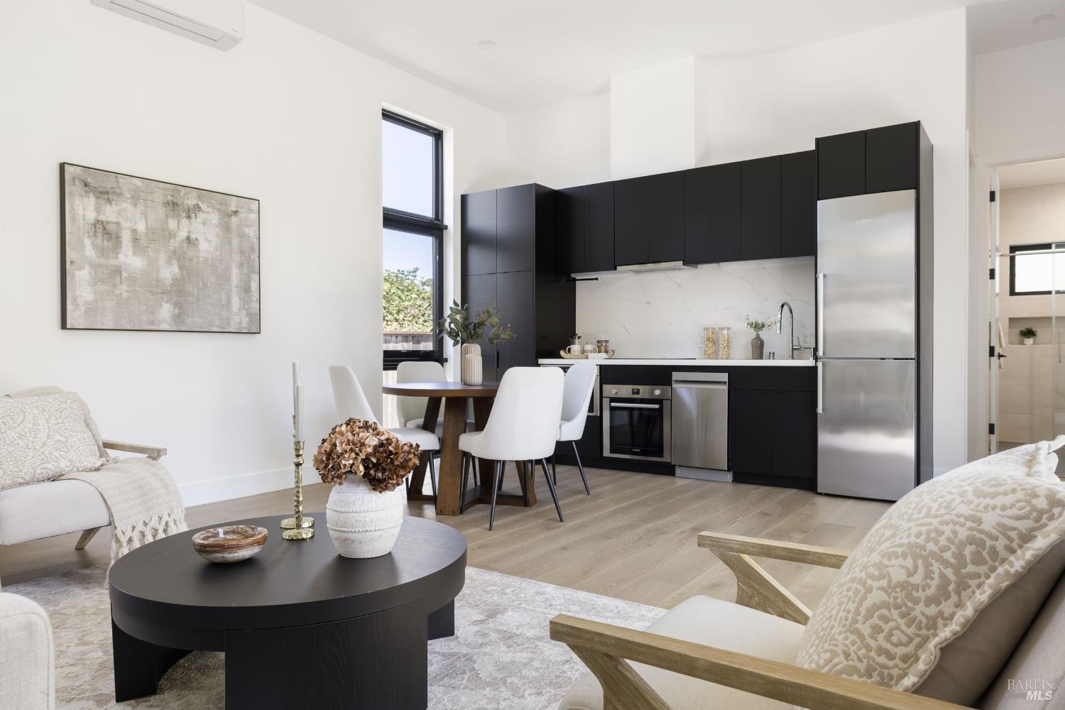 Petaluma, California, 94952, United States, 3 Bedrooms Bedrooms, ,2 BathroomsBathrooms,Residential,For Sale,1977520