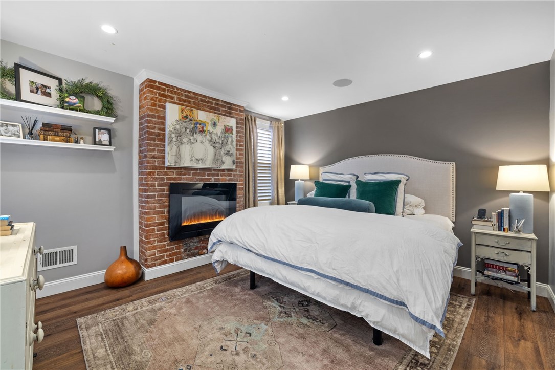 East Liberty, Pennsylvania, 15206, United States, 4 Bedrooms Bedrooms, ,4 BathroomsBathrooms,Residential,For Sale,1950996