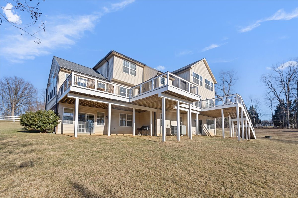 New Windsor, Maryland, 21776, United States, 5 Bedrooms Bedrooms, ,5 BathroomsBathrooms,Residential,For Sale,1943659